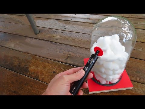 电子烟对身体危害有多大？用棉花模拟肺部，看完涨知识了！